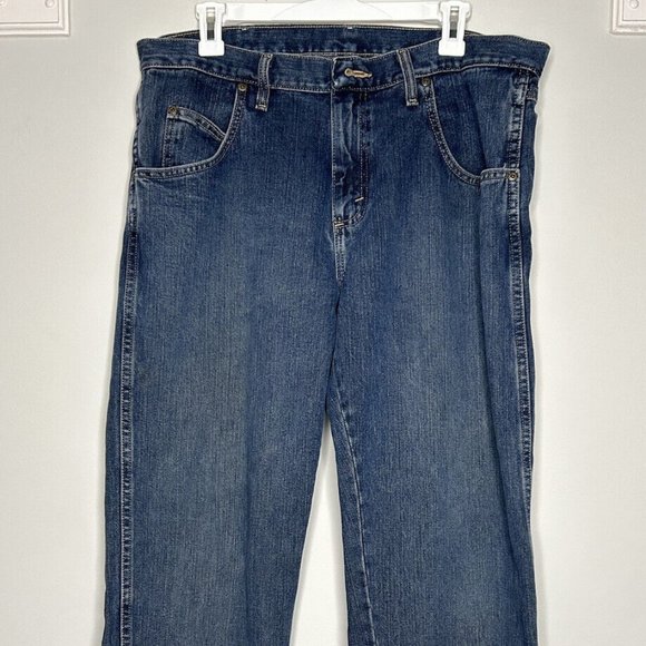 Wrangler Other - Wrangler Rugged Wear Denim Jeans Men's Sz 34 x 34 Blue Casual Work Wear
